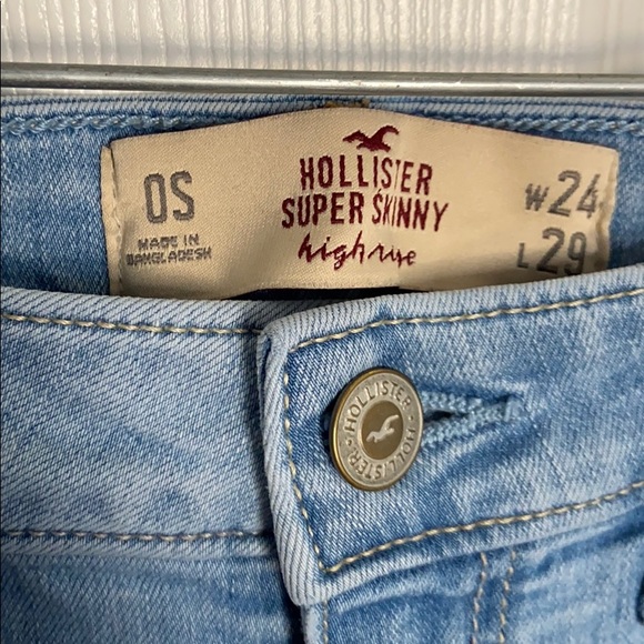 Hollister High Rise Super Skinny Jeans - Picture 2 of 4